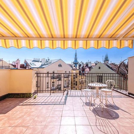 Apartments Vezenska Прага Экстерьер фото