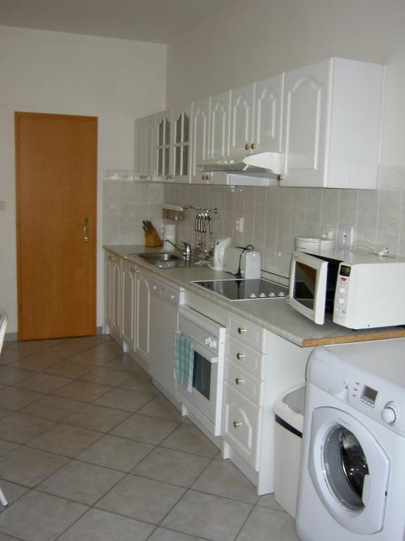 Apartments Vezenska Прага Номер фото