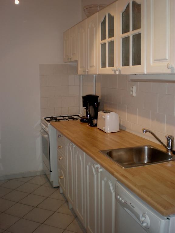 Apartments Vezenska Прага Экстерьер фото